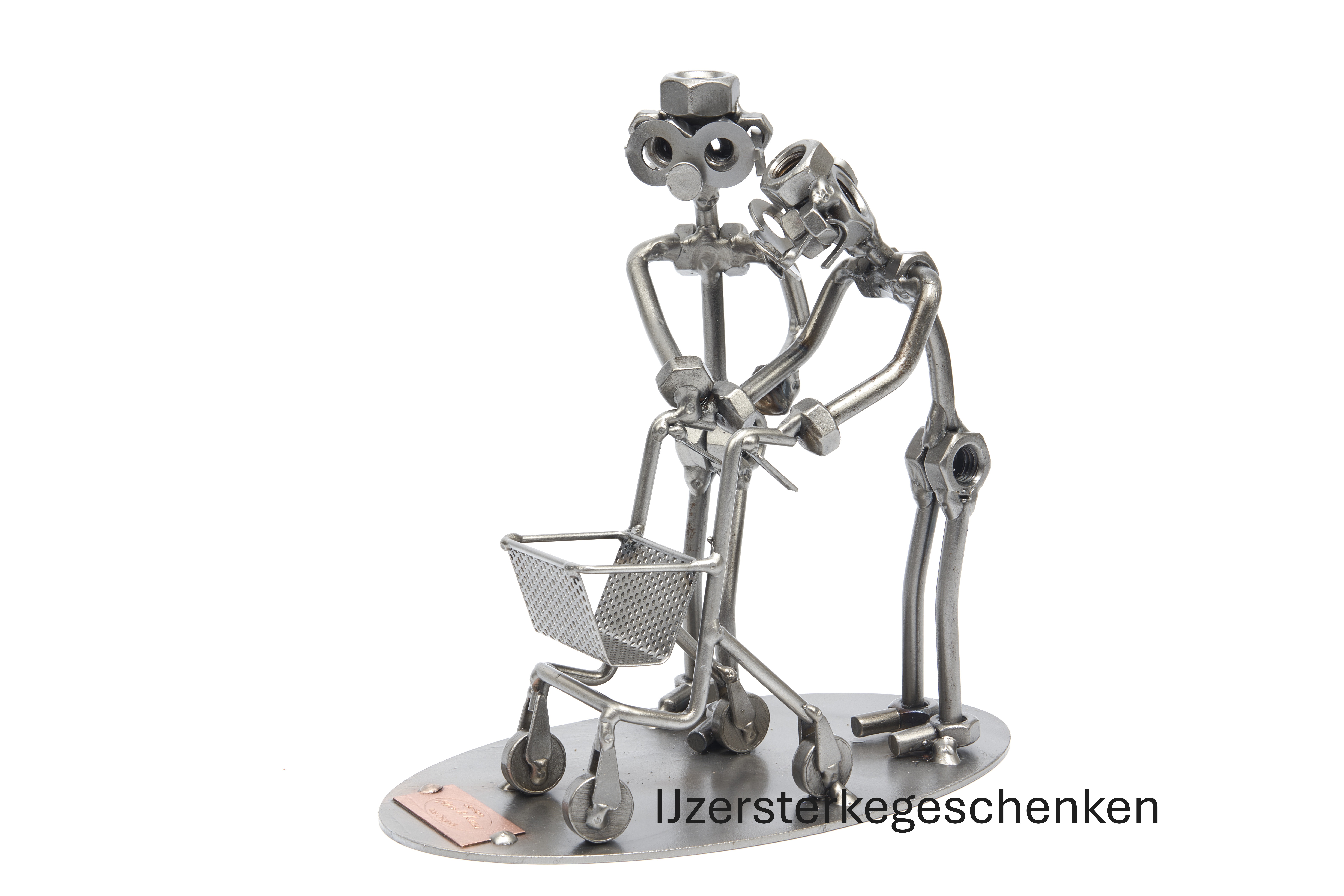 Bejaardenverzorger helpt bejaarde man